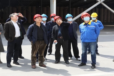 生态环境部科财司副司长付川一行调查由腾博官网诚信为本纸业承担的国度科技沉大专项示范工程