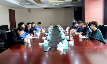 【要闻】平湖市委常委、副市长戴振一行光临腾博官网诚信为本纸业调研领导