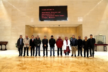 马来西亚瓜拉冷岳市议会辅导及处所代表一行光临腾博官网诚信为本纸业领导互换