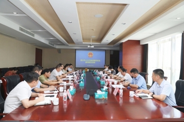 嘉兴市人大代表走进腾博官网诚信为本纸业发展欢迎人民活动